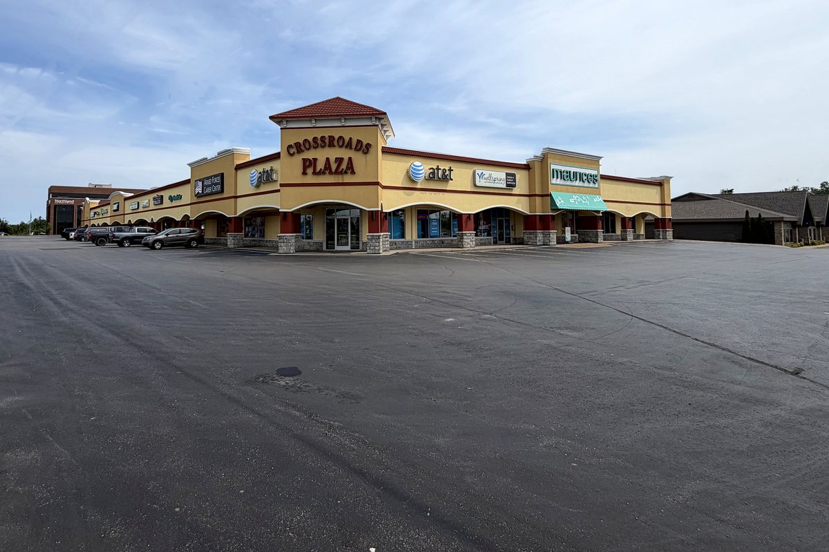 Crossroads Plaza